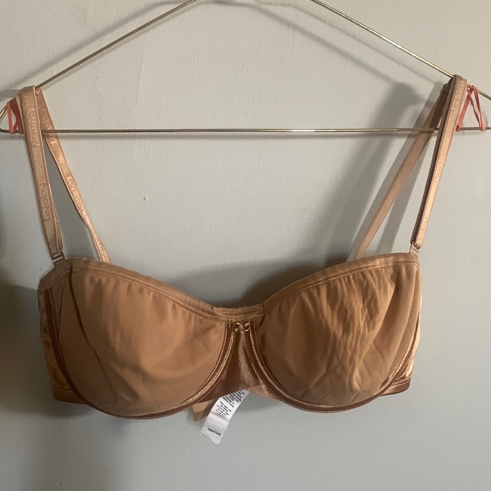 Lejaby strapless bra